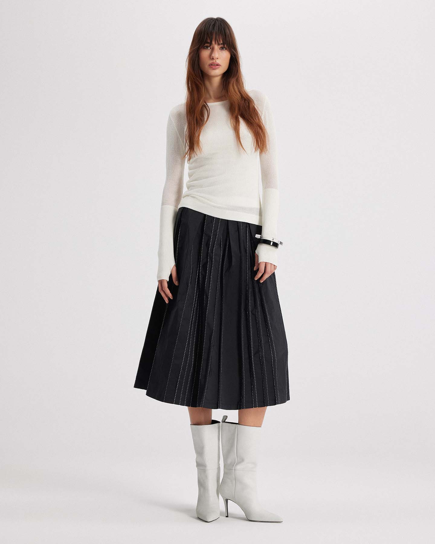 Selas Sheer boatneck Long Sleeve Tee